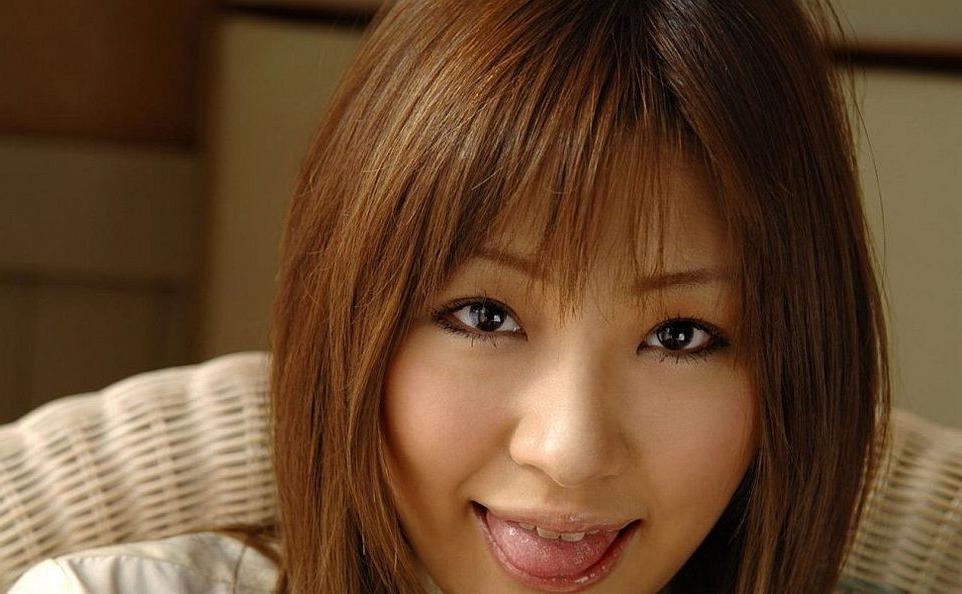 15P Asian schoolgirl shows off her hot tits and hairy pussy