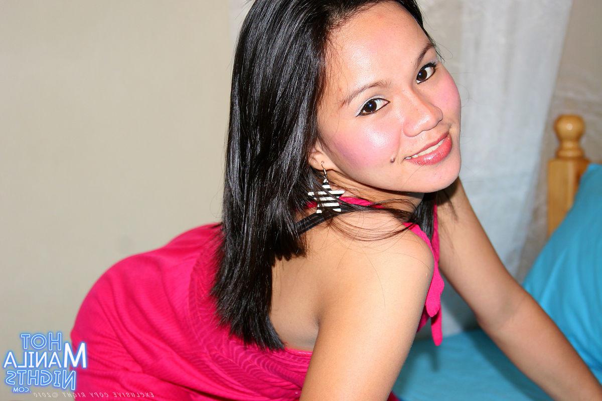 15P Milky tit asian shows her bald pussy and dripping nipple