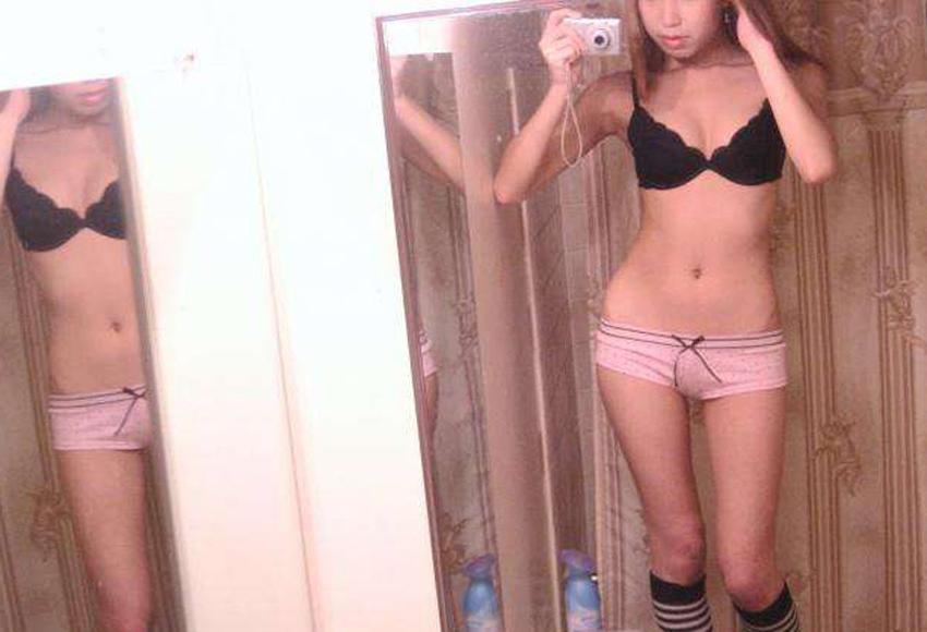 15P Little asian teen gfs posing for the camera