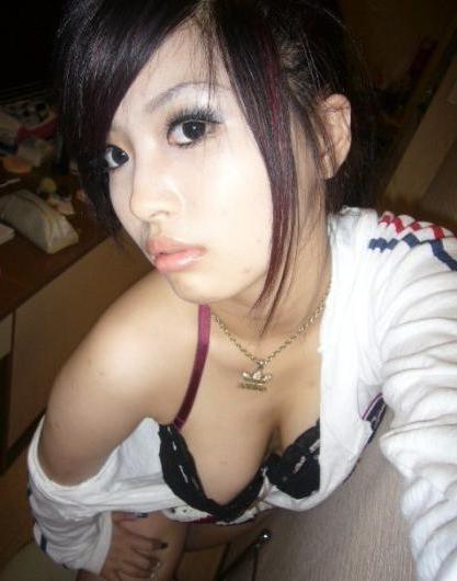 15P Little asian teen gfs posing for the camera