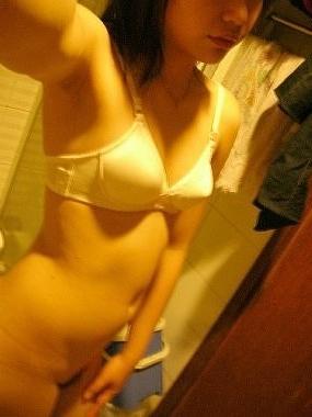 15P Little asian teen gfs posing for the camera