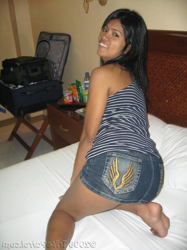 18P Dark Skinned Filipina picked up  fucked by horny tourists