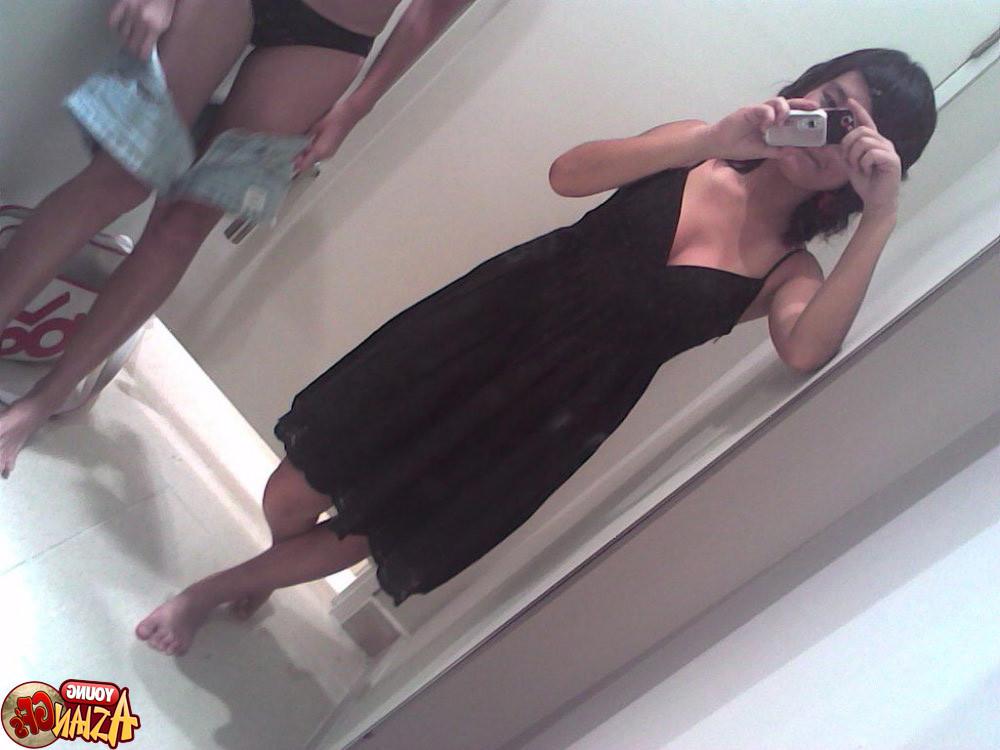 15P Asian teen girlfriends posing for cell pics