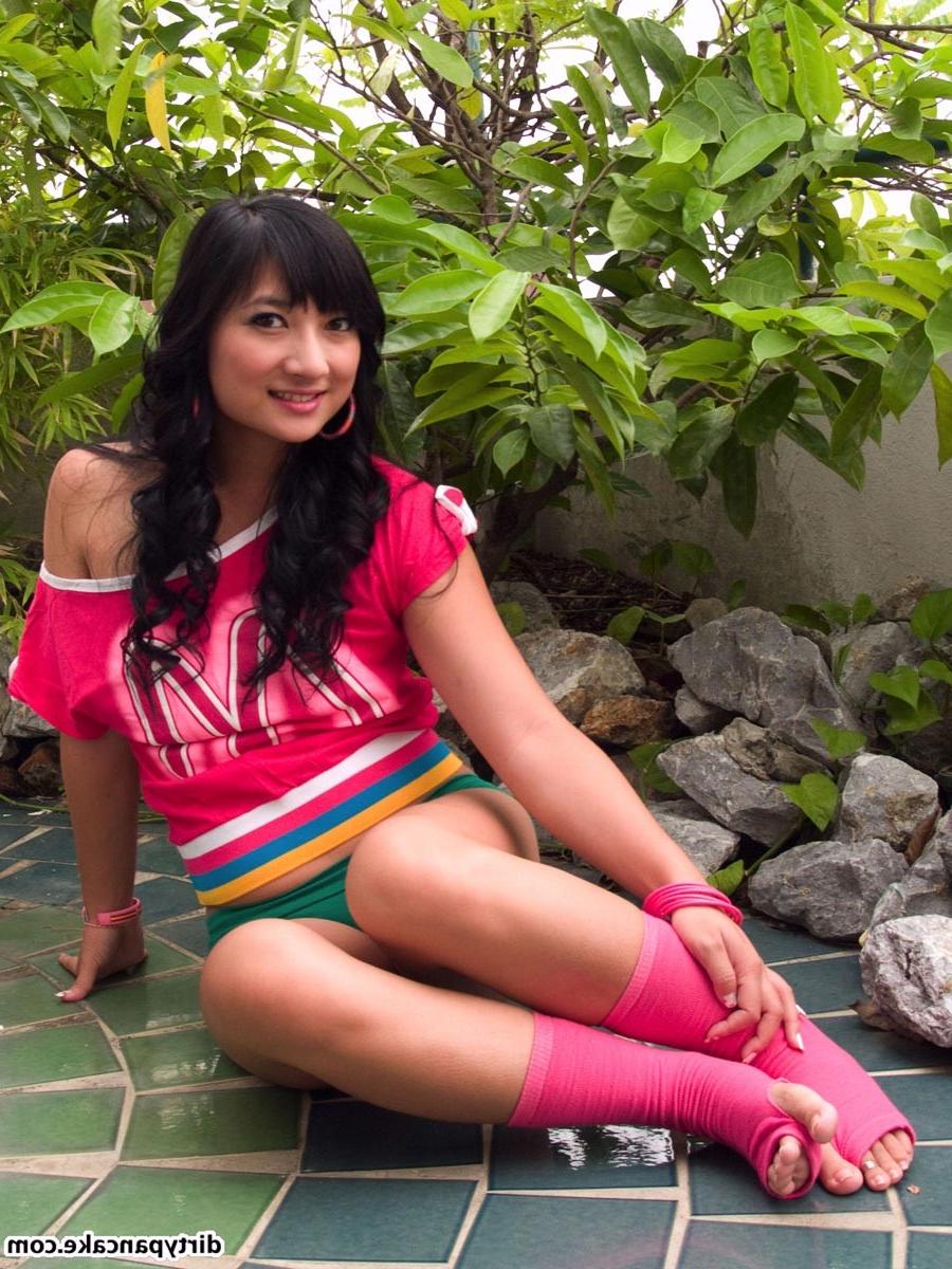 16P Asian teen girl toying