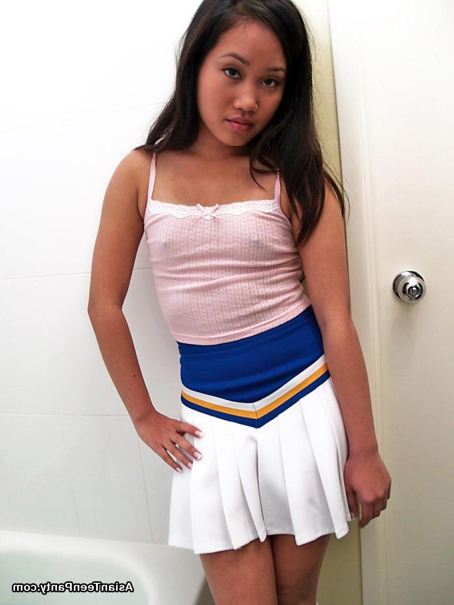 16P Asian teen panty