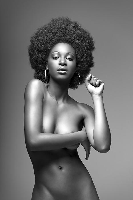 25P BLACK WOMAN