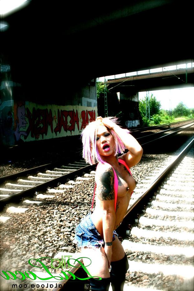 12P Wild transsexual naked outdoors