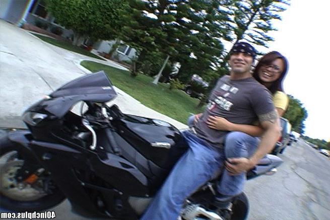 16P Super sexy asain hottie with a killer ass gets banged on the back of a bike