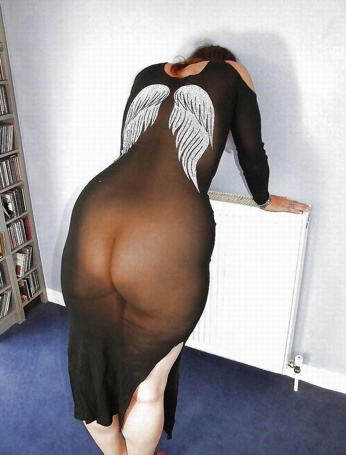 16P Fat ladies showing their huge asses