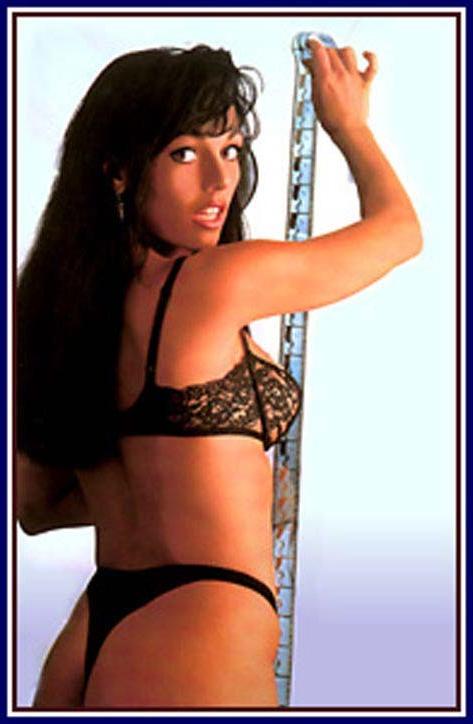 12P Vintage pornstar Hyapatia Lee fucked in retro hardcore action