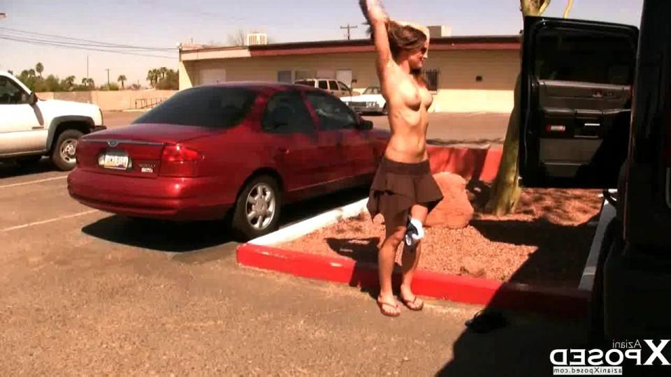 15P Sexy babe, Misty Anderson, loves getting naked in public and decides to change h