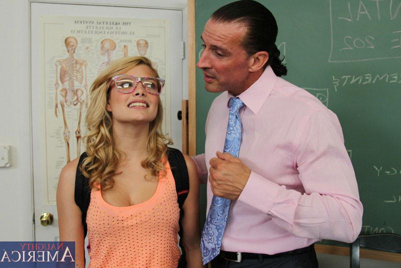 12P Stella Banxxx takes her horny professor's big prick in the classroom
