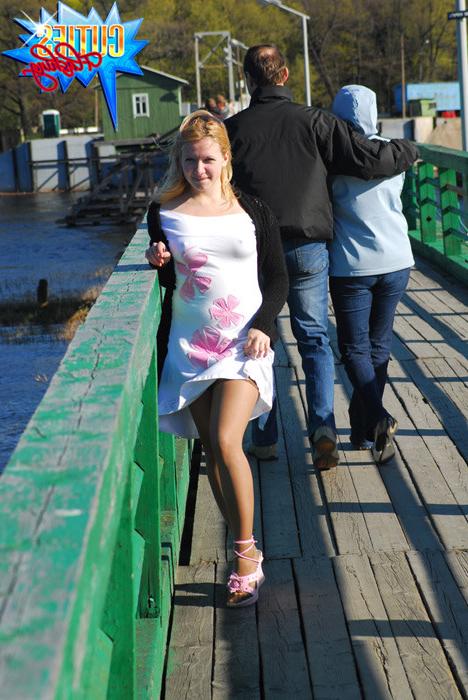 16P Amateur teen girl flashing her fresh body and sweet pussy in public