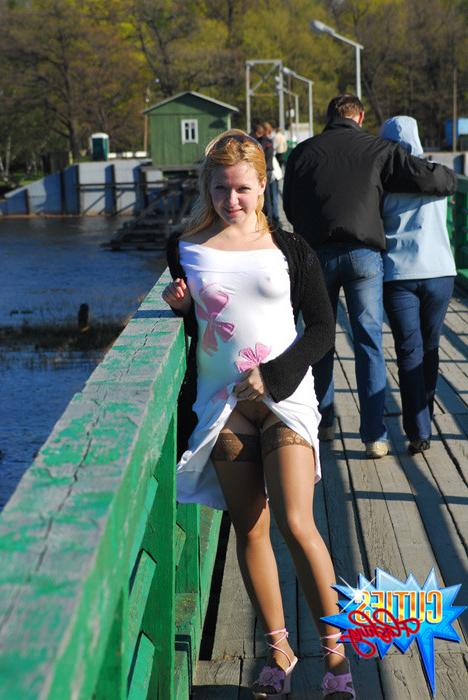 16P Amateur teen girl flashing her fresh body and sweet pussy in public