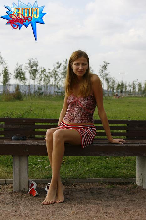 16P Amateur teen girl flashing her fresh body and sweet pussy in public