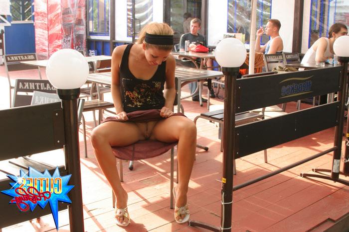 16P Amateur teen girl flashing her fresh body and sweet pussy in public