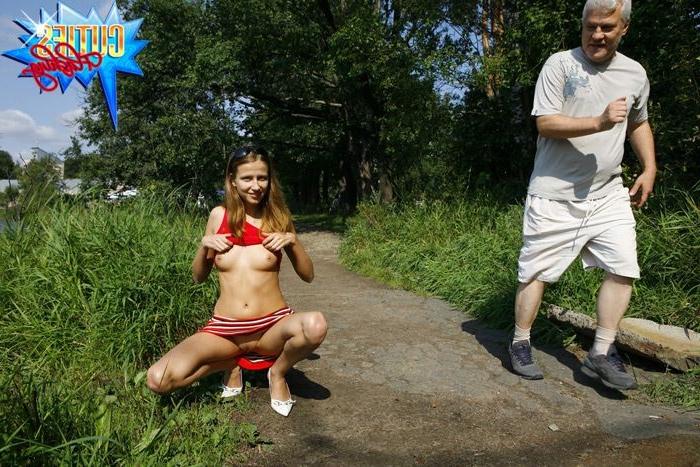 16P Amateur teen girl flashing her fresh body and sweet pussy in public