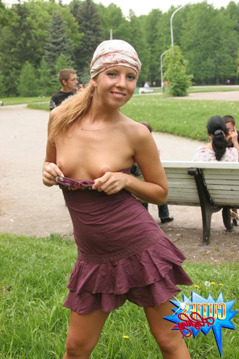 16P Amateur teen girl flashing her fresh body and sweet pussy in public