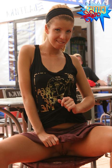 16P Amateur teen girl flashing her fresh body and sweet pussy in public
