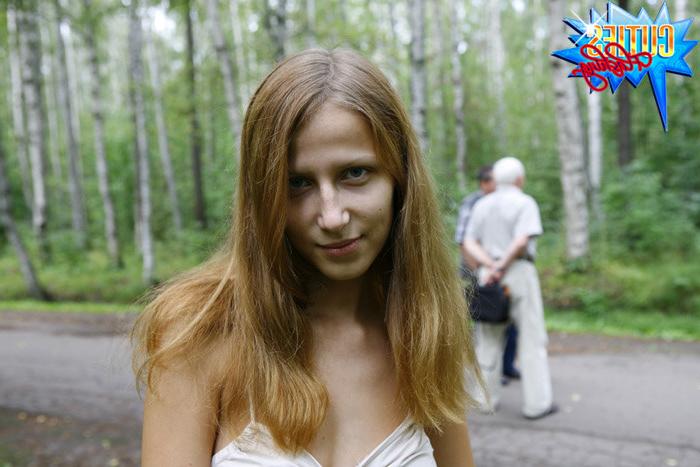 16P Amateur teen girl flashing her fresh body and sweet pussy in public