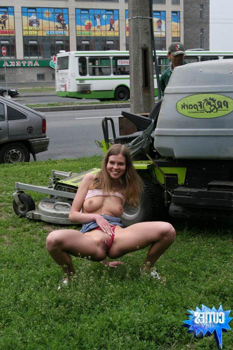 16P Nasty teeny smoking and flashing twat in public