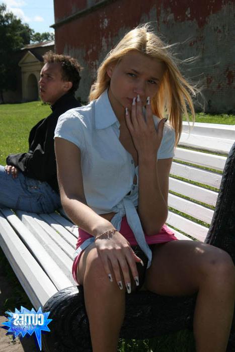 16P Amateur teen girl flashing her fresh body and sweet pussy in public