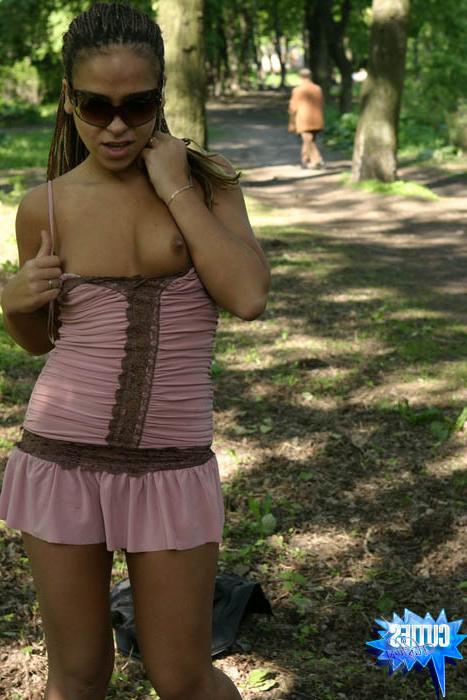 16P Sporty teen ho practices strip dancing in public
