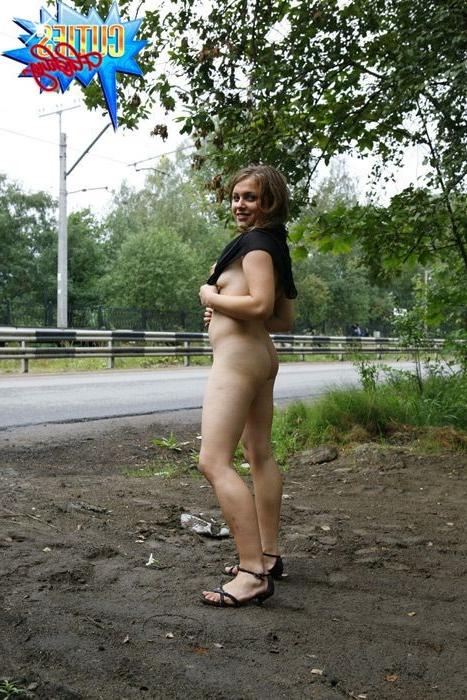 16P Amateur teen girl flashing her fresh body and sweet pussy in public