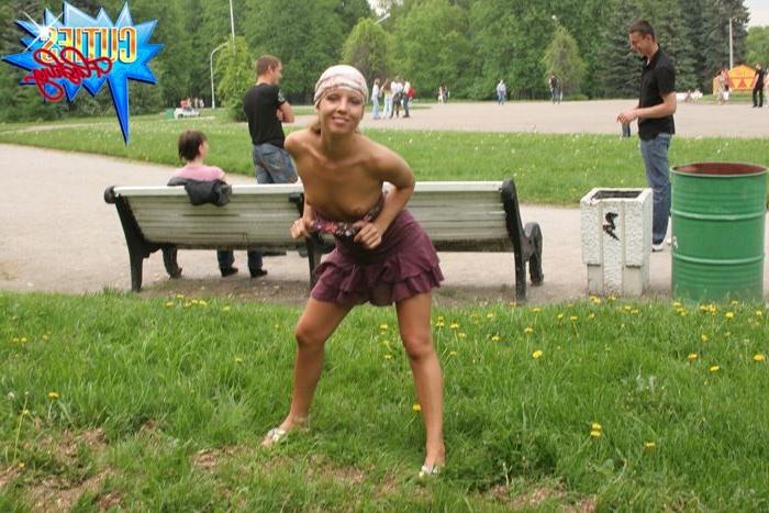 16P Amateur teen girl flashing her fresh body and sweet pussy in public