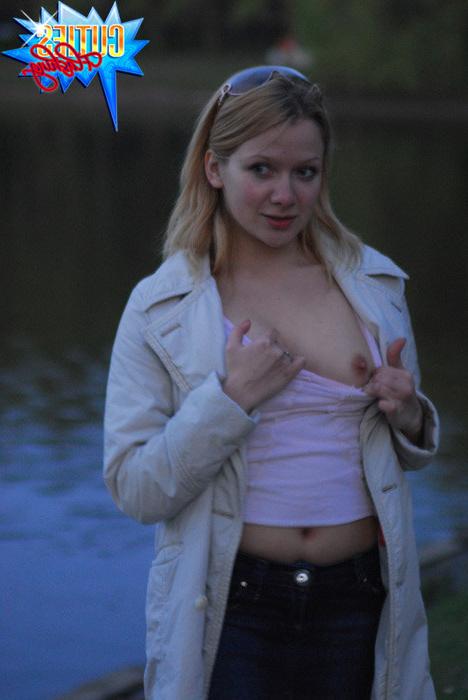 16P Amateur teen girl flashing her fresh body and sweet pussy in public