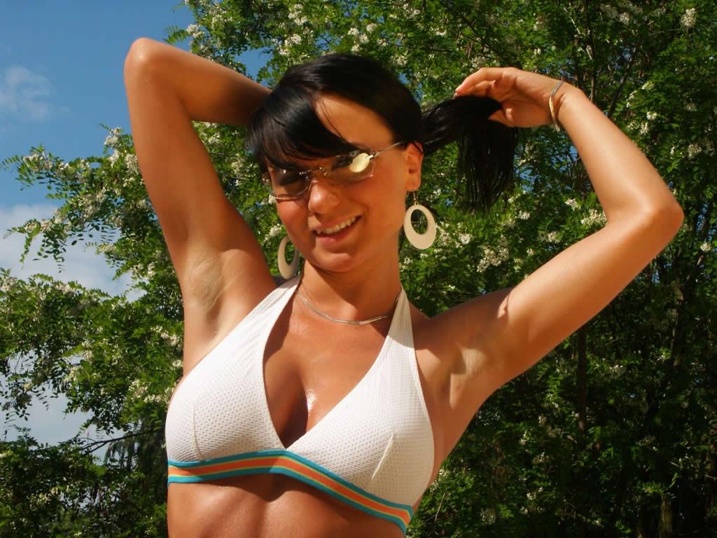 18P Sexy teen with big breasts gets naked in nature