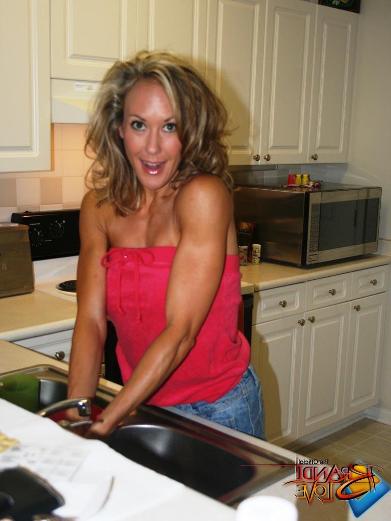 25P Brandi Love POV Kitchen Blowjob