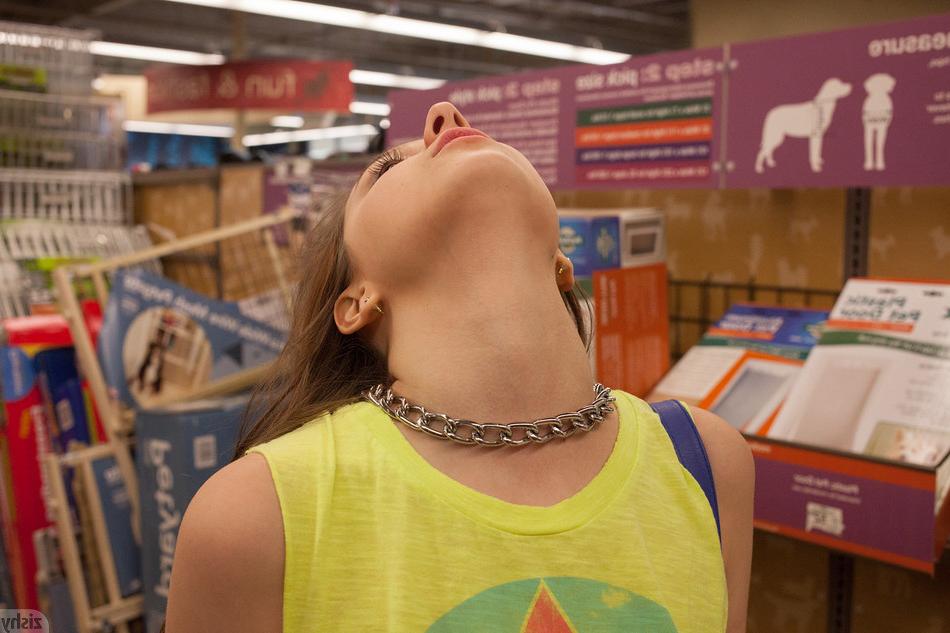16P Girl flashing in public