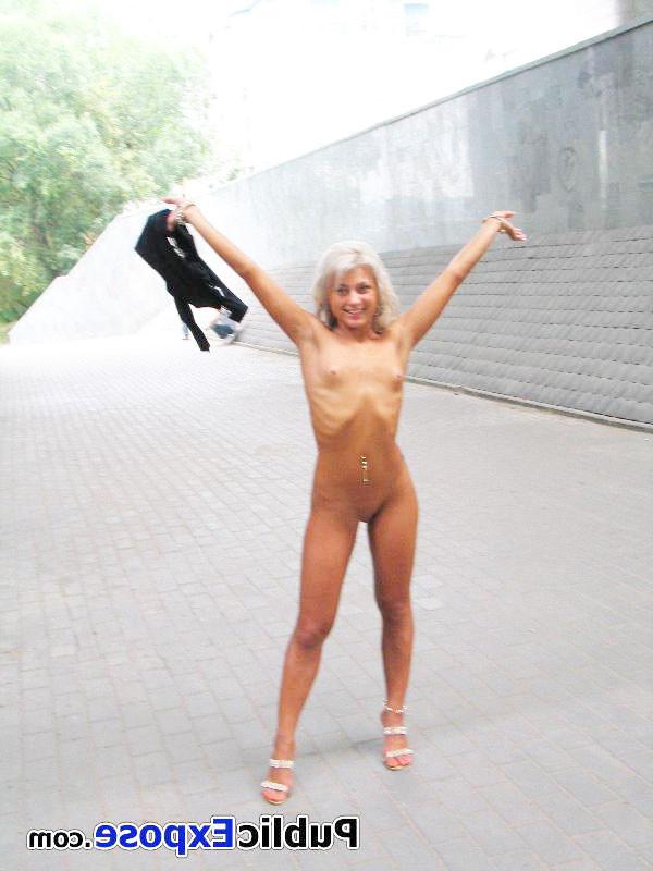 15P Rulebreaker gets fully nude in public