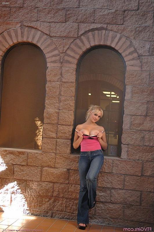 15P Blonde ukranian girl with nice natural tits and ass