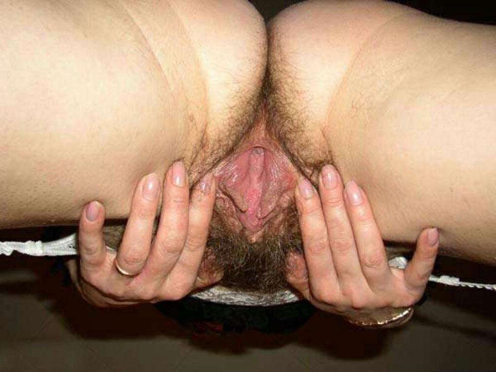 15P Hairy pussy gfs posing and fucking