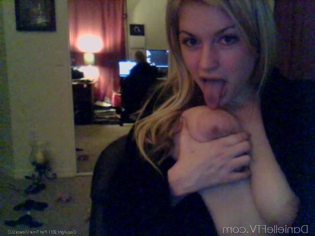 15P Candid pics of my natural tits
