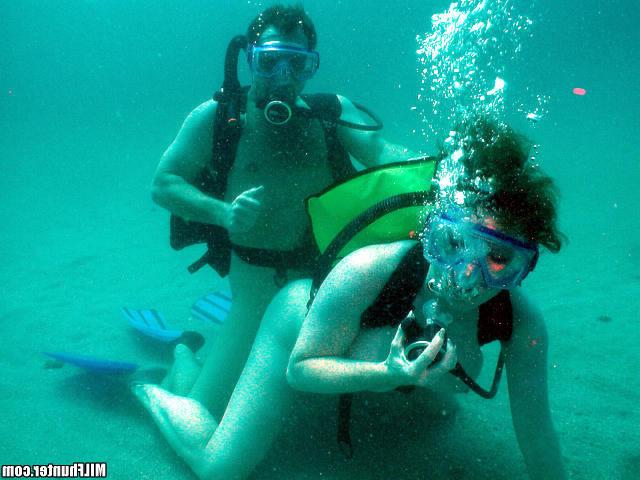 15P Busty MILF GF gets fucked and facialed underwater