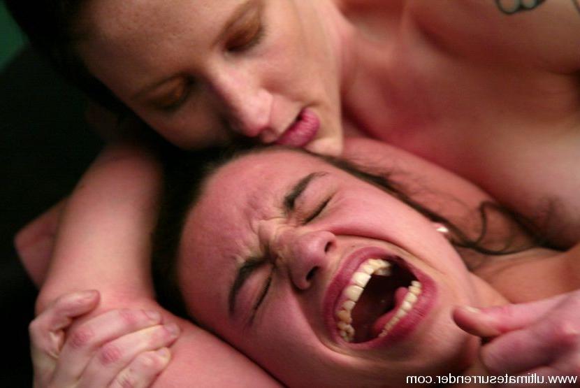 15P Female sexual wrestling