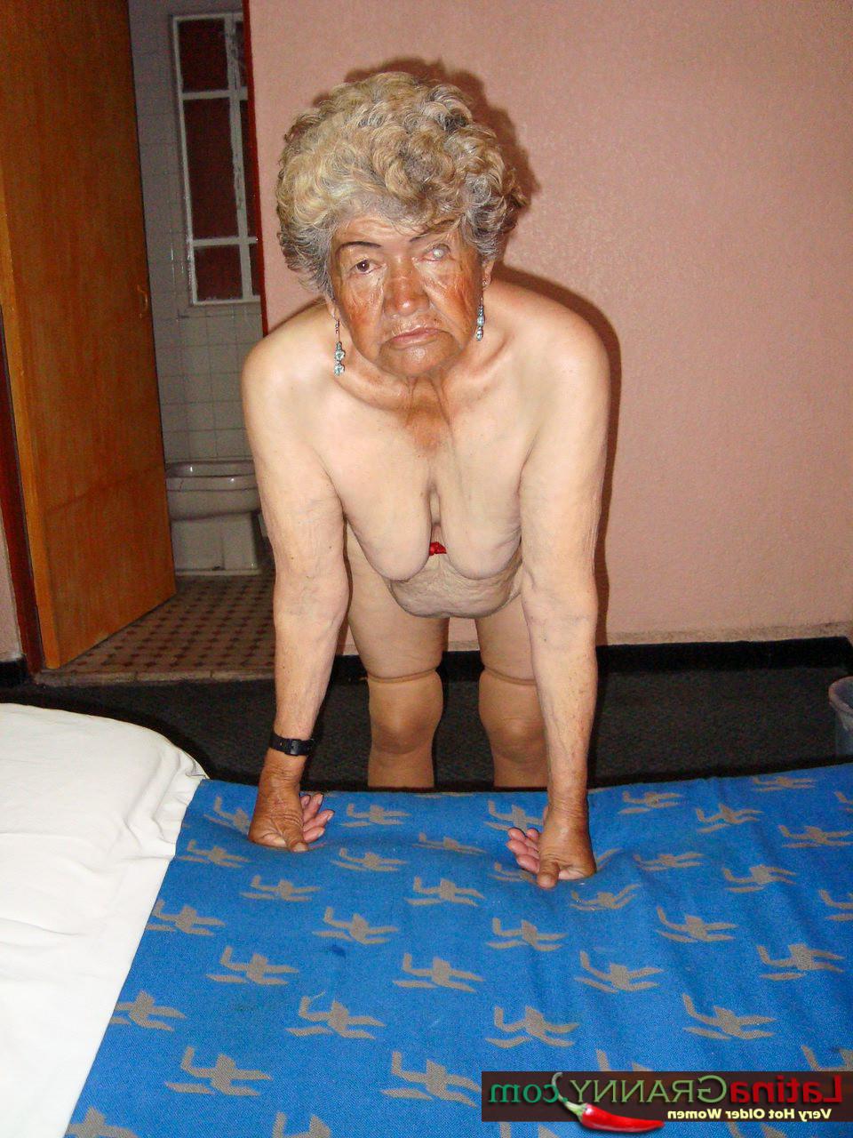 16P Bbw exotic latina grandma