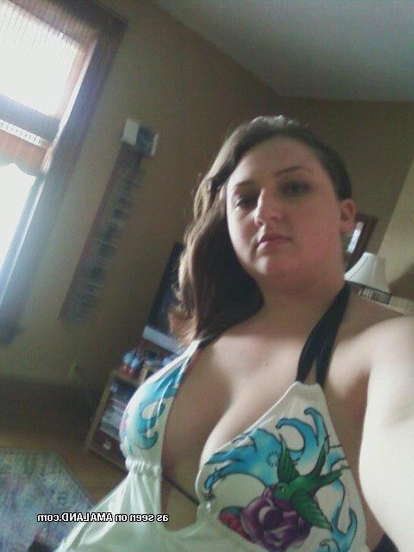10P bbw frat chicks with big tits partying out