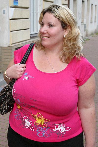 12P He was going to rob her house but instead he wants to give this fat chick a good
