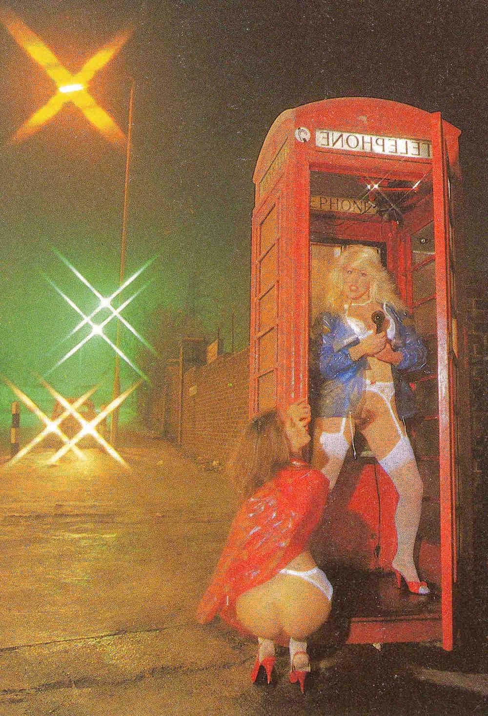 16P Puss in Booths - Vintage Classic 1984