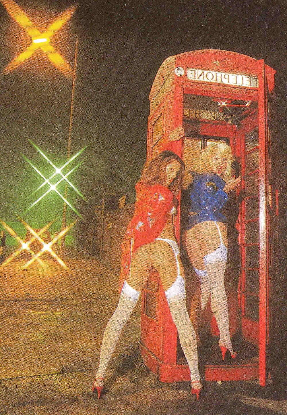 16P Puss in Booths - Vintage Classic 1984