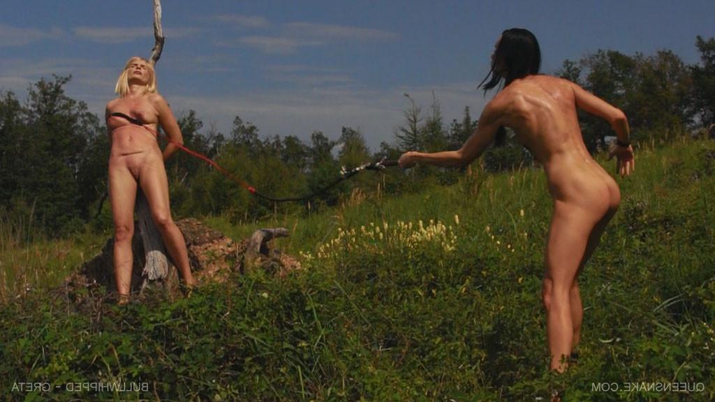 16P Bullwhipping session with Queensnake