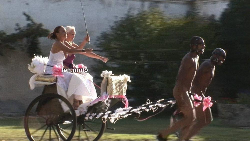 8P The Countess holds her annual naked male chariot race on her grand estate