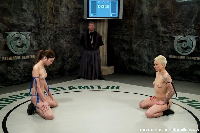 15P Nude female wrestler get beaten, then fucked by the winner.