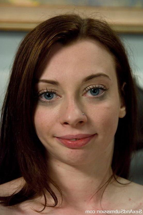 15P Cutie in tight rope bondage act and having rough sex