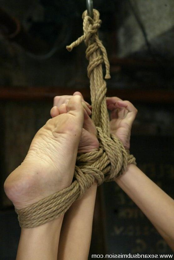 15P Blondes Mädchen wird gefesselt und in jedes Loch gefickt