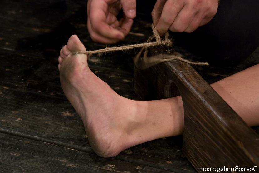 15P Pain whore Krissy Lynn gets rough feet dominated